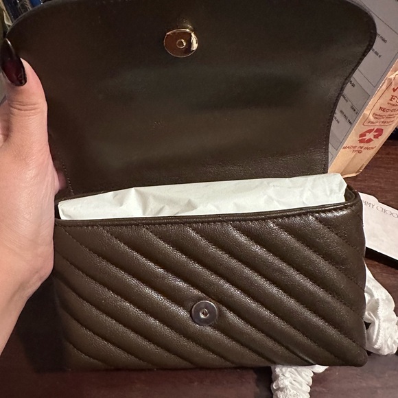 Elegant Brown Quilted Shoulder Bag - Picture 6 of 7